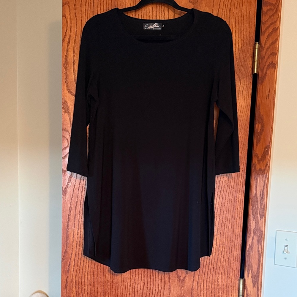 Sympli Women's Black 3/4 Sleeve Tunic with side slits Size 10